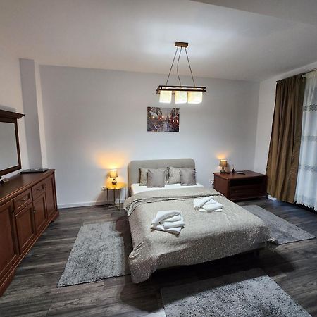 Armina'S Residence Dumbravita  Стая снимка