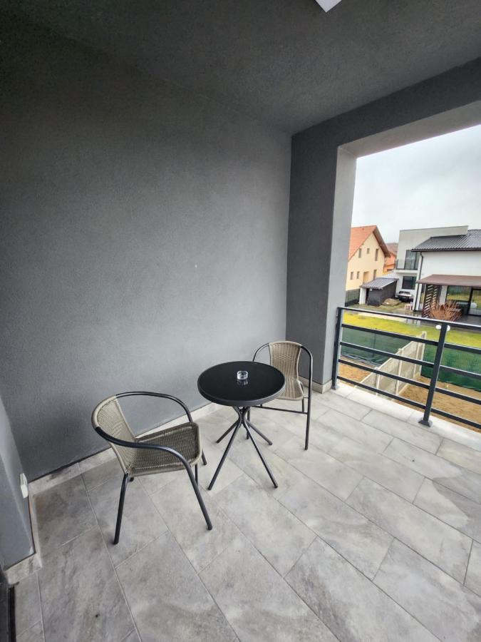 Armina'S Residence Dumbravita  Екстериор снимка