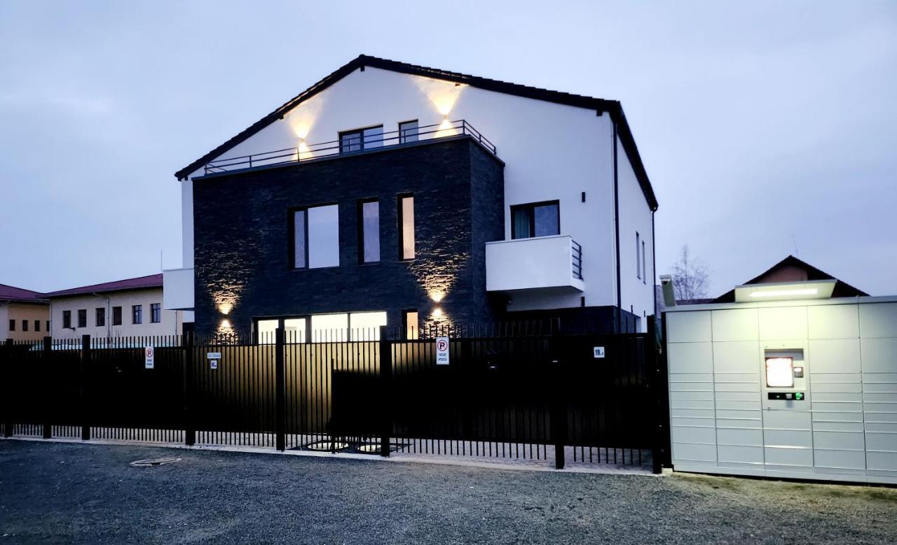 Armina'S Residence Dumbravita  Екстериор снимка
