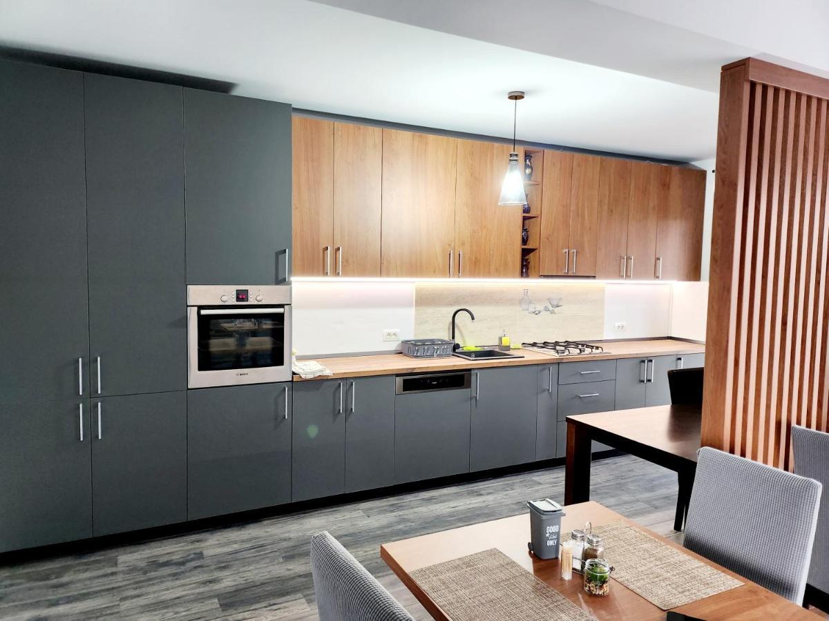 Armina'S Residence Dumbravita  Екстериор снимка