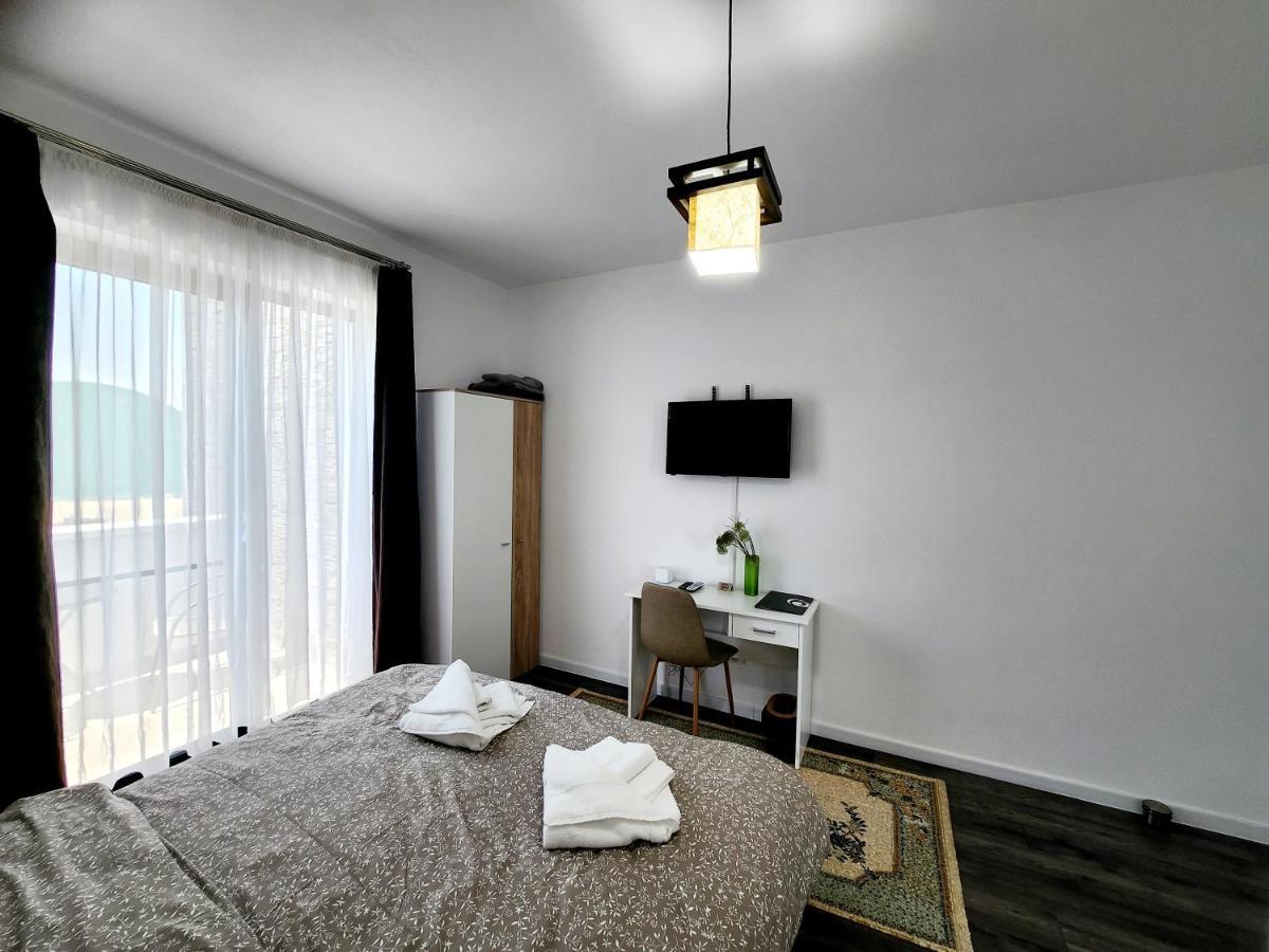 Armina'S Residence Dumbravita  Екстериор снимка