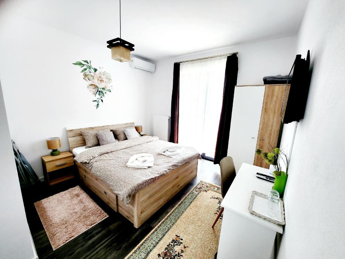 Armina'S Residence Dumbravita  Екстериор снимка