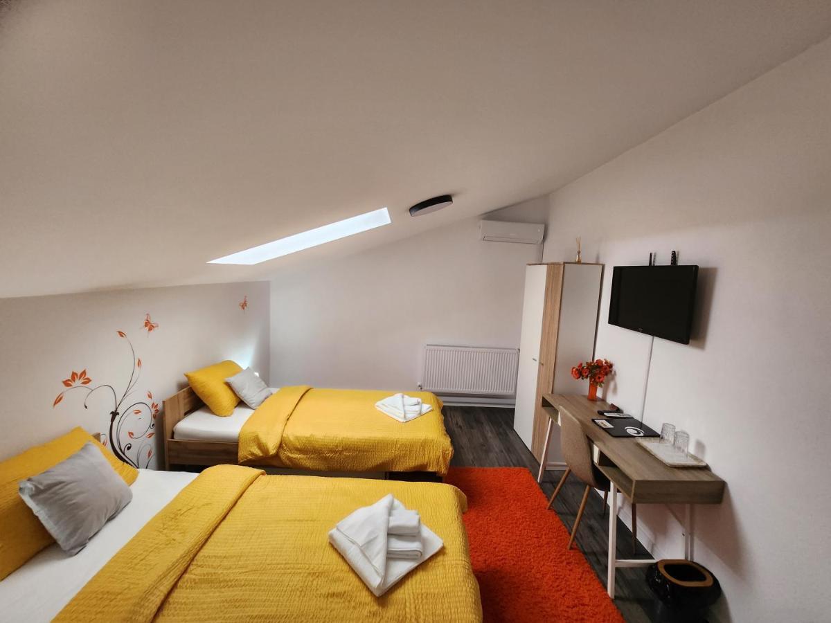 Armina'S Residence Dumbravita  Екстериор снимка