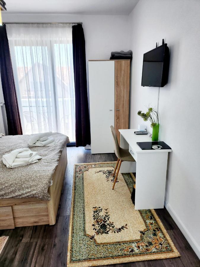 Armina'S Residence Dumbravita  Екстериор снимка